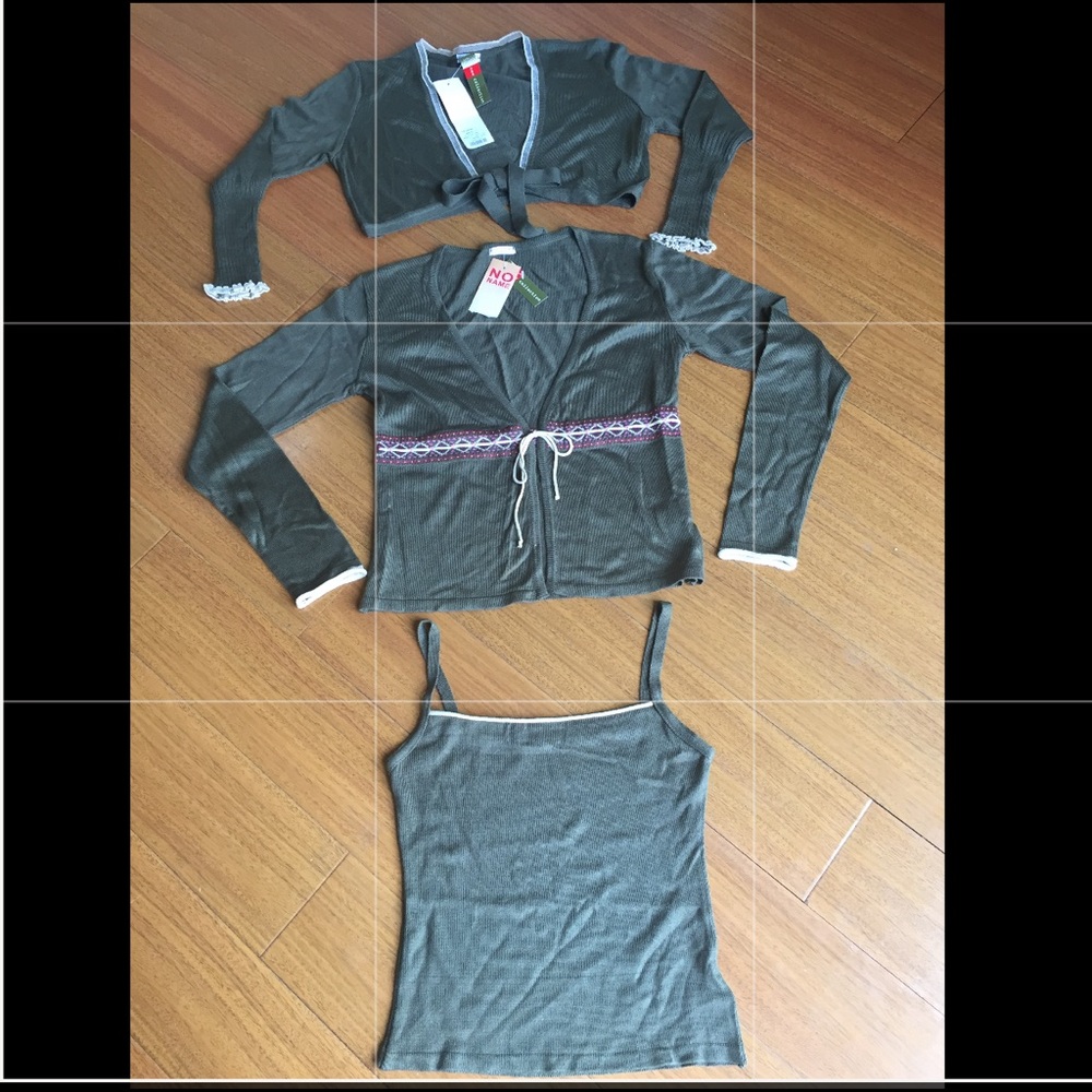 NWT 3 piece gray top set - beautiful & so soft 🤗